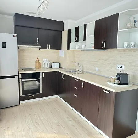 Sea Garden 2bd Апартамент *