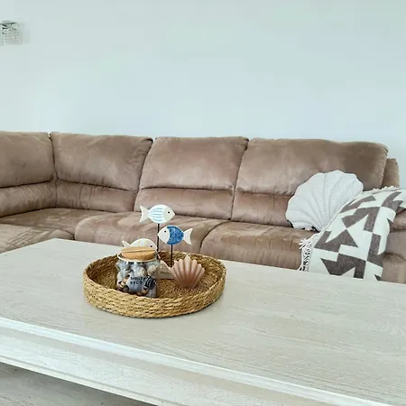 Sea Garden 2bd Апартамент