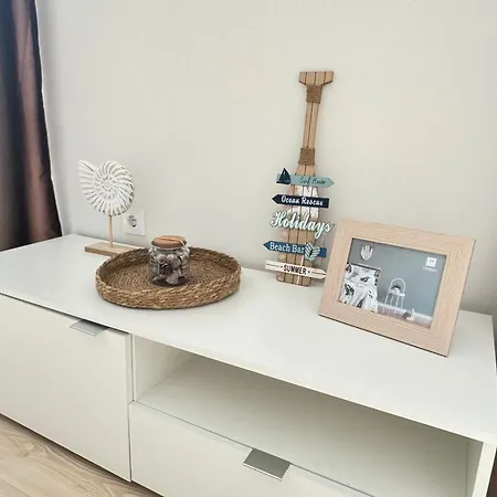 Sea Garden 2bd Апартамент