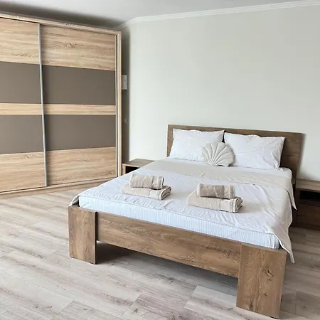 Апартамент Sea Garden 2bd Бургас