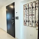 Sea Garden 2bd شقة *